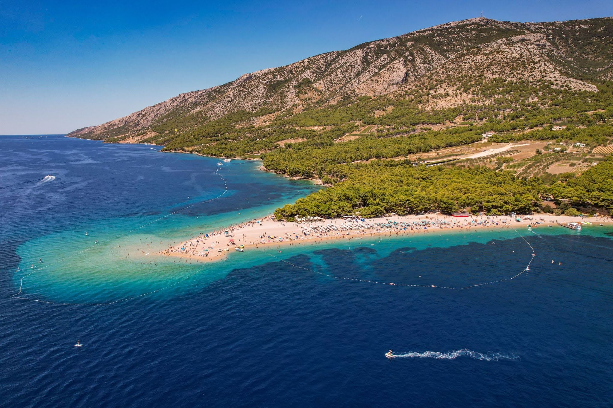 aerial_view_of_zlatni_rat_beach_in_brac