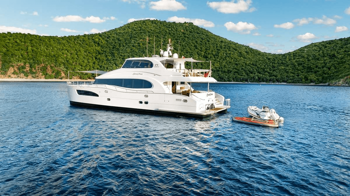 catamaran_charter_in_nassau_bahamas