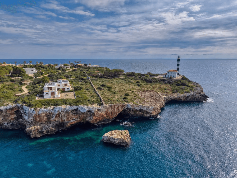 mallorca’s_rugged_coastline
