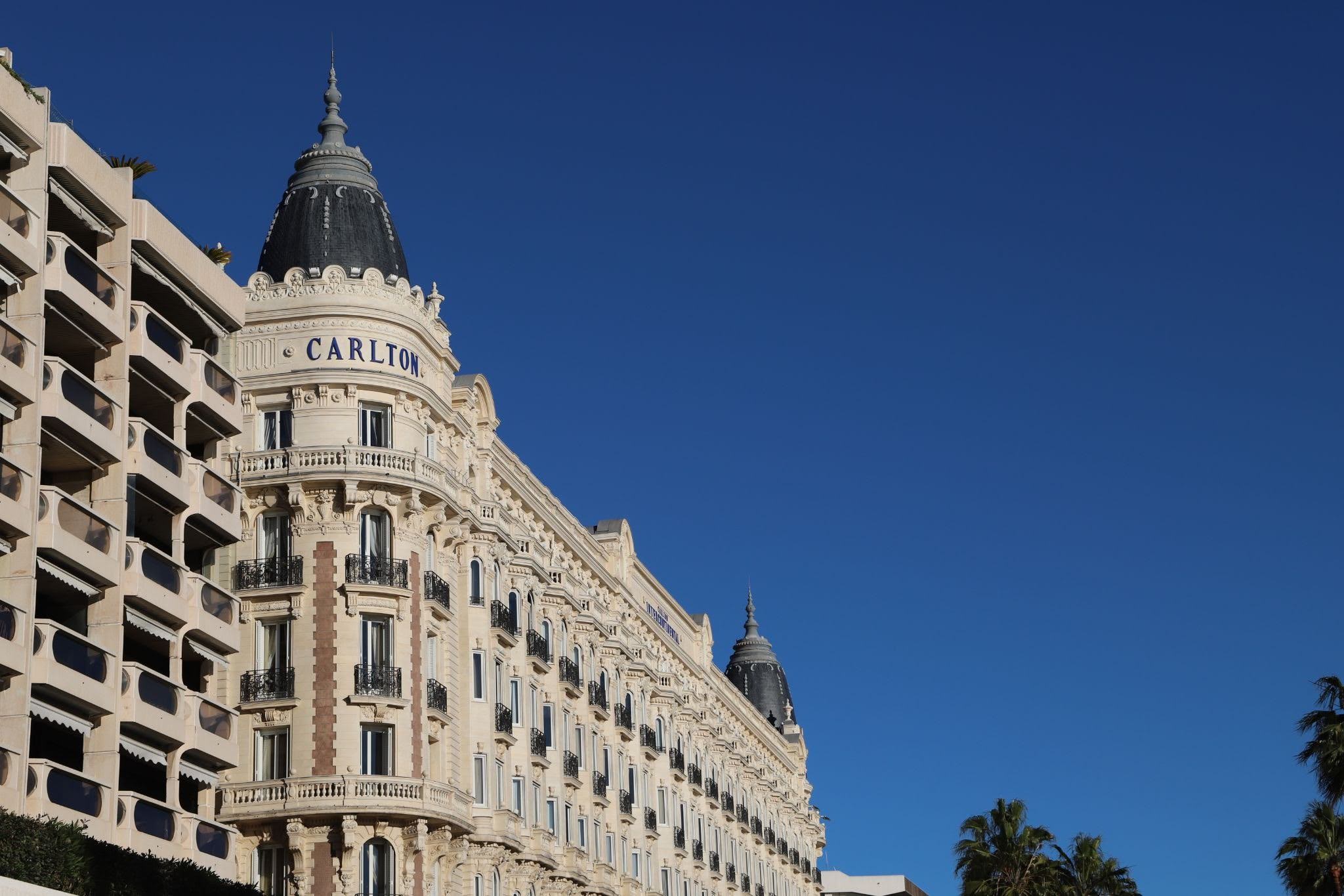 many_guests_in_cannes_stay_at_the_famous_carlton_hotel