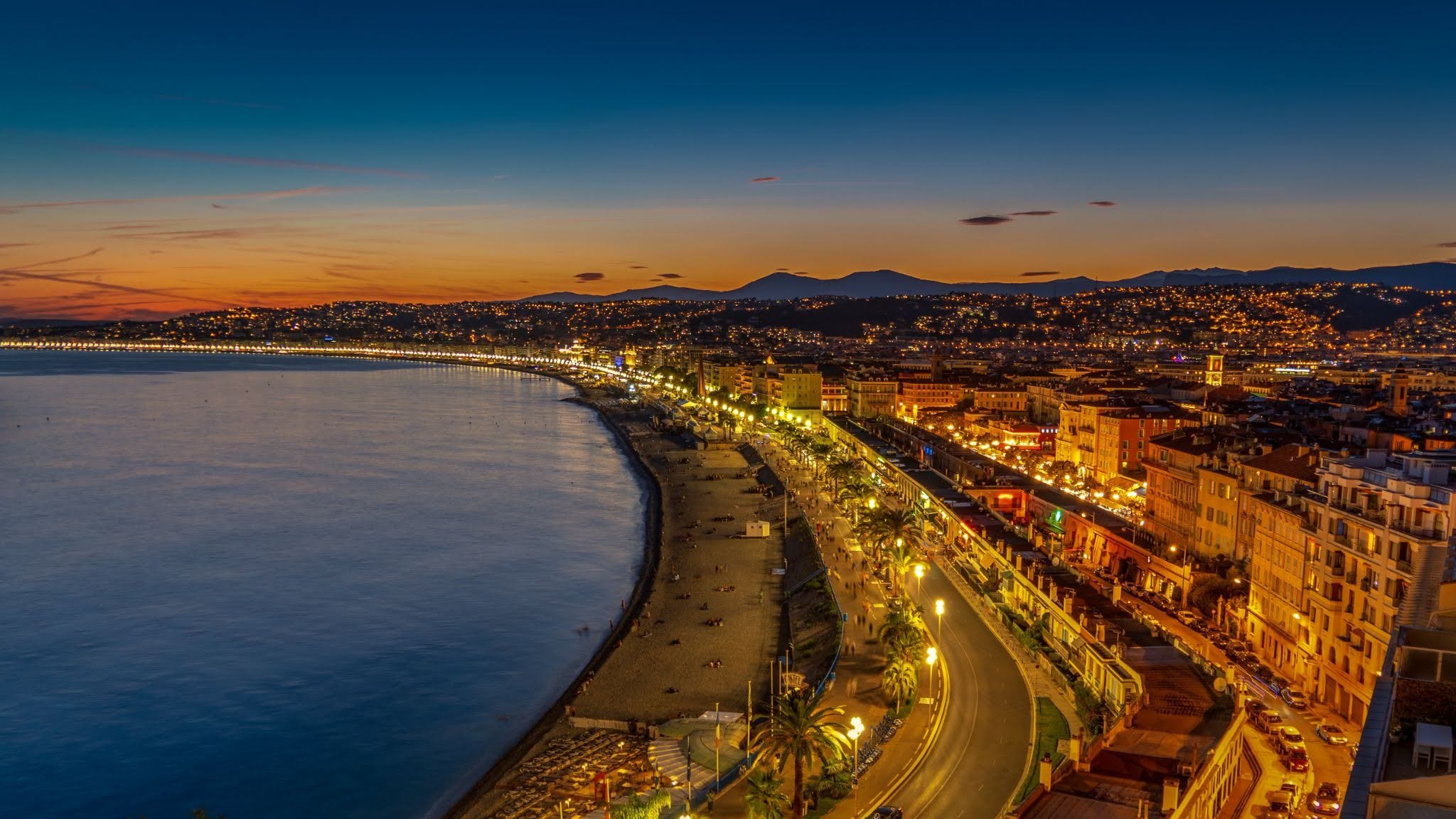 nice_france_at_night