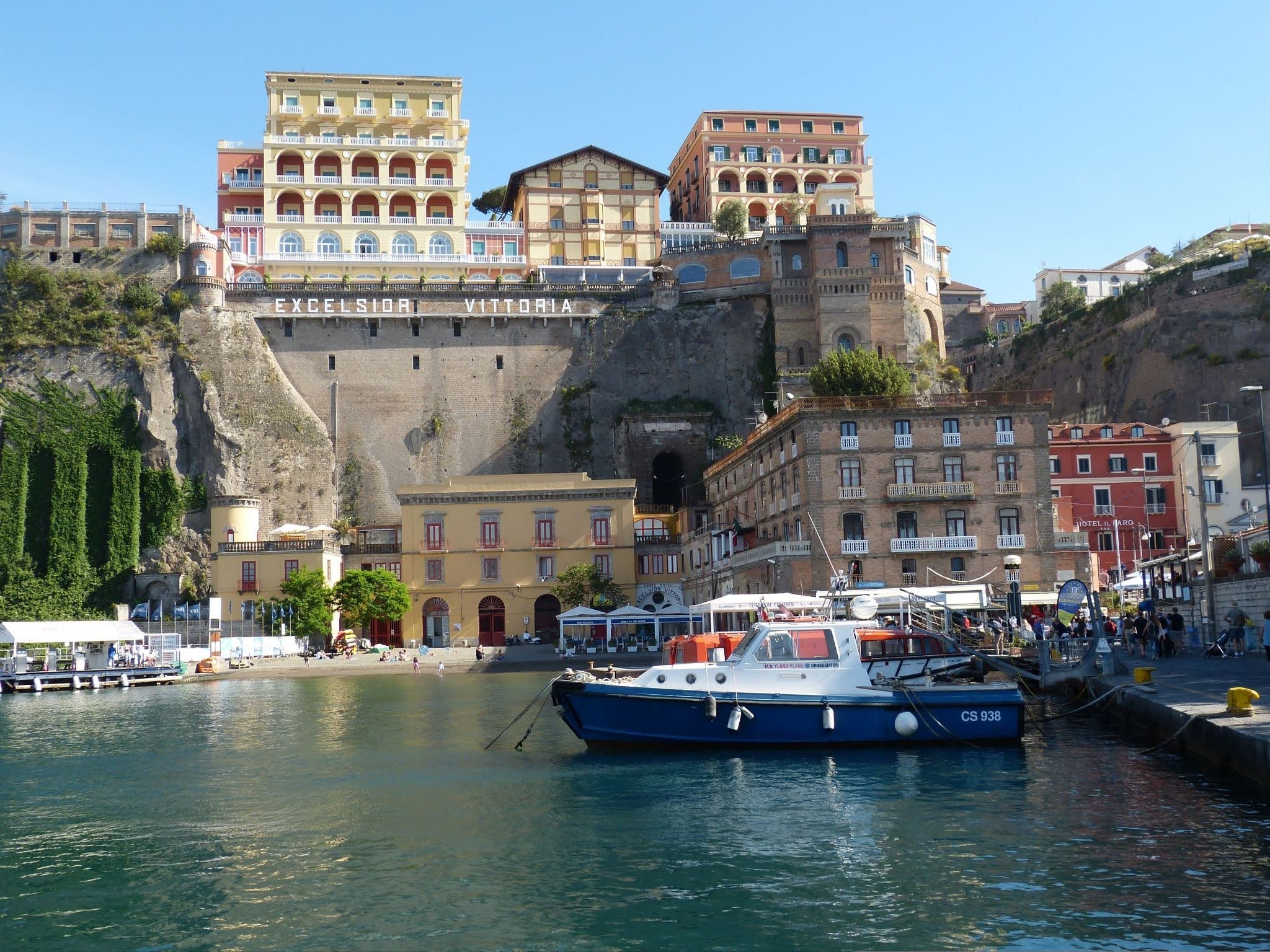 sorrento_port